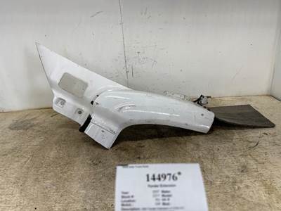 GMC 5766-002 Left Fender Extension for a GMC C5C042