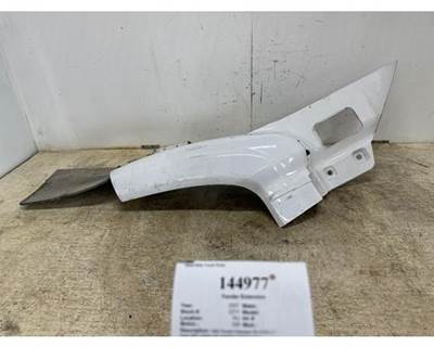 GMC 5766-003 Right Fender Extension for a GMC C5C042