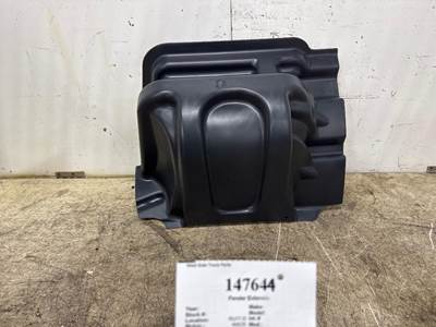 Mack 82157229 Fender Extension