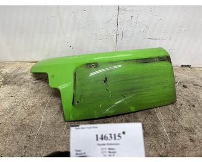 Paccar N35-1070R Right Fender Extension for a Peterbilt 579