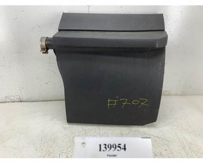 Freightliner A22-75744-000 Left Fender for a Freightliner CASCADIA 125BBC