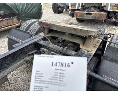 Fontaine SL6PML8250 Fifth Wheel for a Mack CH612