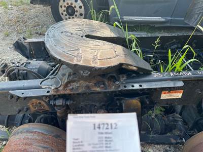 Holland FW35Z708XL00 Fifth Wheel for a Freightliner CASCADIA 126