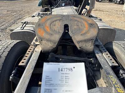 Jost JSK37010-DB9X Fifth Wheel for a Mack CXU612