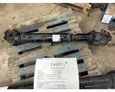 Freightliner A09-50034-412 Front Driveshaft for a Freightliner CASCADIA 126