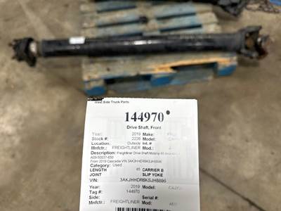 Freightliner A09-50037-650 Front Driveshaft for a Freightliner CASCADIA 126