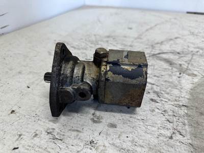 2004 Detroit 2670276 Fuel Injection Pump for a Freightliner