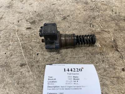 Bosch 0414755007 Fuel Injector for a Mack CV713 GRANITE
