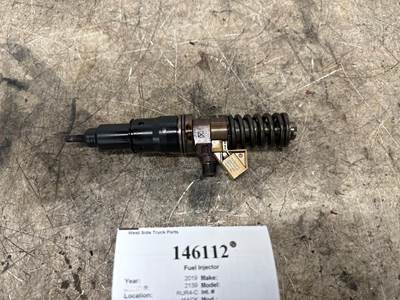 Mack 22378579 Fuel Injector for a Mack GU713