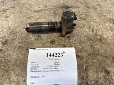 Mercedes-Benz A028074882 Fuel Injector