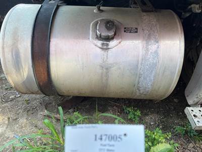 Freightliner A03-37887-161 Right Fuel Tank for a Freightliner CASCADIA