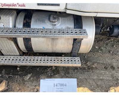 Freightliner A03-38090-180 Left Fuel Tank for a Freightliner CASCADIA