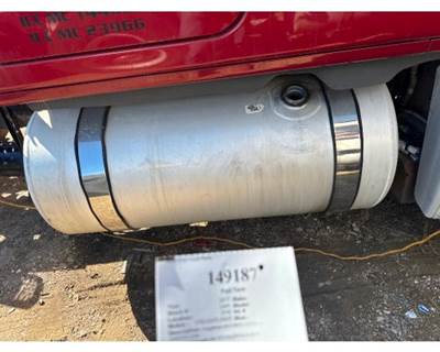 Freightliner A03-39602-135 Right Fuel Tank for a Freightliner CASCADIA