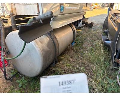 Freightliner A03-39859-473 Fuel Tank for a Freightliner CASCADIA