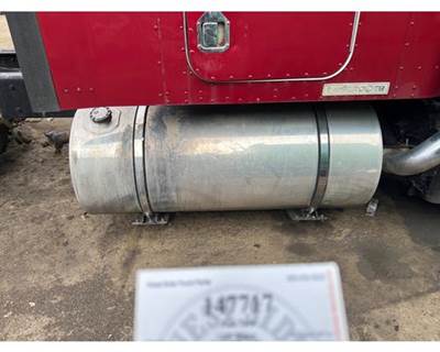 Kenworth K424-737N0102U-120 Right Fuel Tank for a Kenworth T800