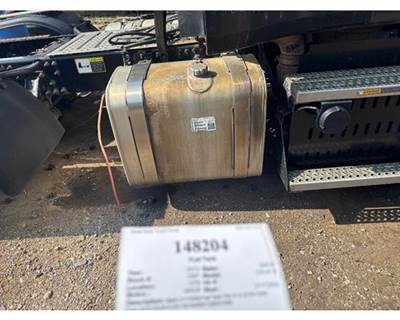 Mack 21172559 Right Fuel Tank for a Mack CXU613