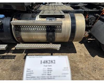 Mack 21563541 Left Fuel Tank for a Mack CXU612