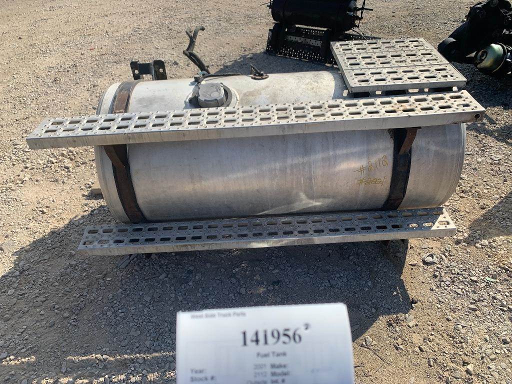 2001 Sterling A0331471160 Left Fuel Tank for a Sterling A9500 SERIES