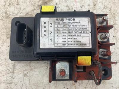 Freightliner A06-72138-012 Fuse Box for a Freightliner CASCADIA 125BBC