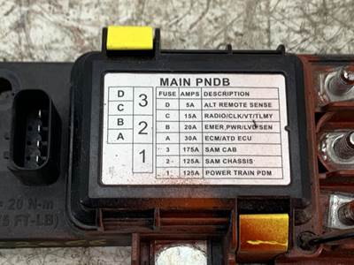 Freightliner A06-72138-012 Fuse Box for a Freightliner CASCADIA 125BBC
