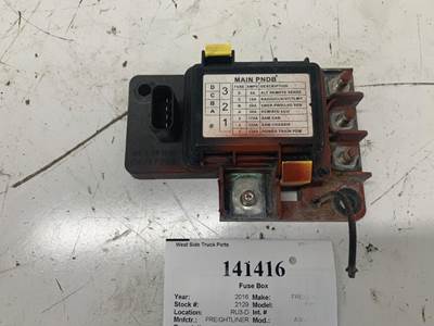 Freightliner A06-72138-012 Fuse Box for a Freightliner CASCADIA