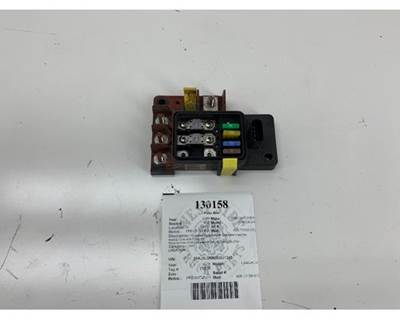 Freightliner A06-72138-012 Fuse Box for a Freightliner CASCADIA