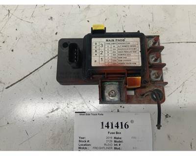 Freightliner A06-72138-012 Fuse Box for a Freightliner CASCADIA