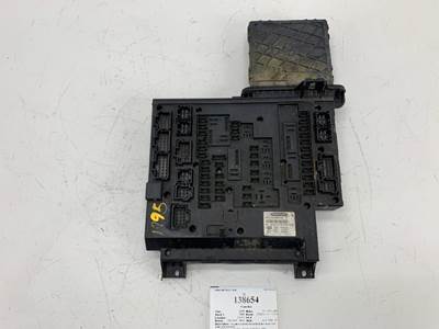 Freightliner A06-75981-002 Fuse Box for a Freightliner CASCADIA 125BBC