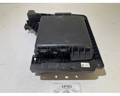Freightliner A06-95486-000 Fuse Box