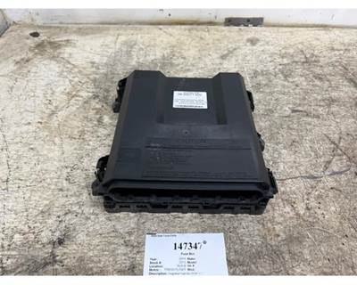 Freightliner A06-95632-003 Fuse Box for a Freightliner CASCADIA 126