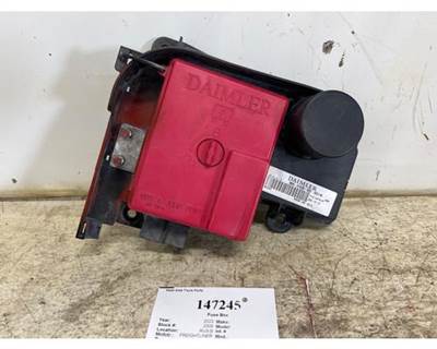 Freightliner A66-01830-002 Fuse Box for a Freightliner CASCADIA 126