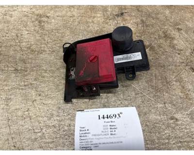 Freightliner A66-01883-001 Fuse Box for a Freightliner CASCADIA 126