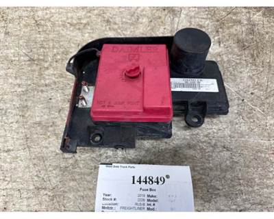 Freightliner A66-10830-000 Fuse Box for a Freightliner CASCADIA 126
