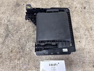 Freightliner A66-22300-001 Fuse Box for a Freightliner CASCADIA 126