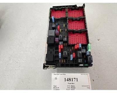 Paccar Fuse Box for a Kenworth T680