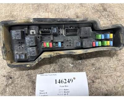 Mack 21966655 Fuse Box for a Mack CXU613