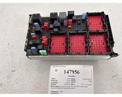 Paccar P27-1147-0200 Fuse Box for a Kenworth T680