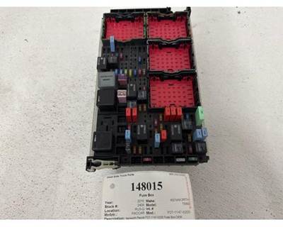 Paccar P27-1147-0200 Fuse Box for a Kenworth T680