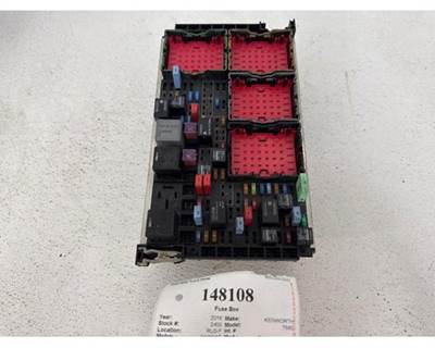 Paccar P27-1147-0200 Fuse Box for a Kenworth T680