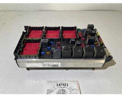 Paccar P27-1209-01010 Fuse Box for a Peterbilt 579