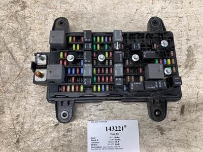 Volvo 23644736 Fuse Box for a Volvo VNL