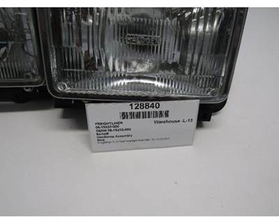 Freightliner 06-15232-000 Headlight Assembly