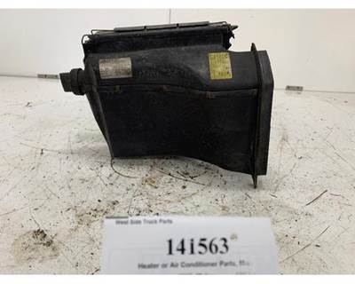 2007 Freightliner Columbia 120 Heater HVAC Duct, Part # A22-54709-001
