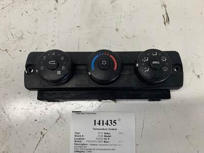 Freightliner A22-60645-501 Heater / AC Temp Control for a Freightliner CASCADIA