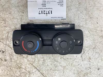 Freightliner A22-60669-002 Heater / AC Temp Control