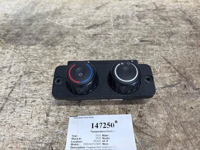 Freightliner A22-73672-002 Heater / AC Temp Control for a Freightliner CASCADIA 126