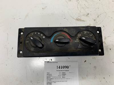 International 3827580C1 Heater / AC Temp Control for a International Prostar