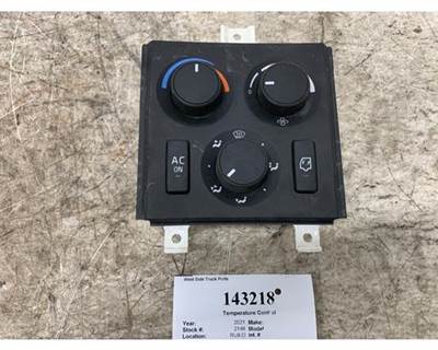 Used Volvo Heater / AC Temp Control, Part # 84732236, for VNL 760