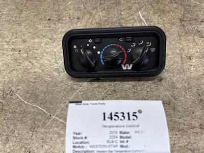 Western Star A22-73492-002 Heater / AC Temp Control for a Western Star TR 5700 XE