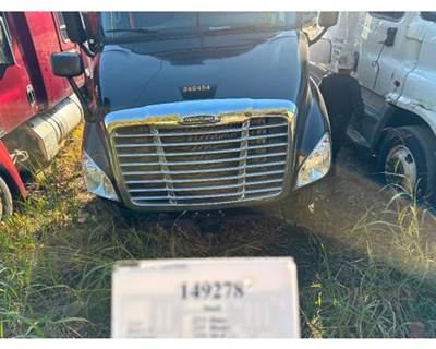 2018 Freightliner Cascadia Hood OEM, Part # A17-15588-009